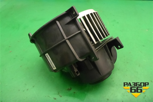 Моторчик отопителя (7L0820021Q) для Volkswagen Touareg c 2002-2010г