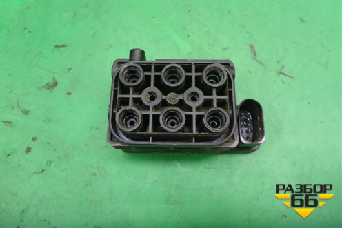Блок клапанов (15152400082) для Volkswagen Touareg c 2002-2010г