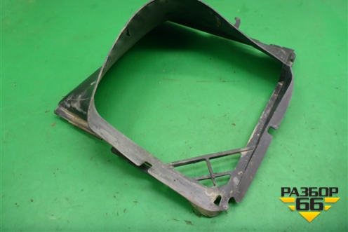 Воздухозаборник интеркулера правый (7L0117340) для Volkswagen Touareg c 2002-2010г