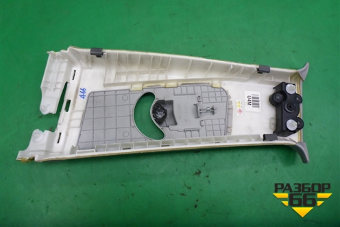 Обшивка стойки центральная верхняя правая (858402W310) для Hyundai Grand Santa Fe с 2012-2018г