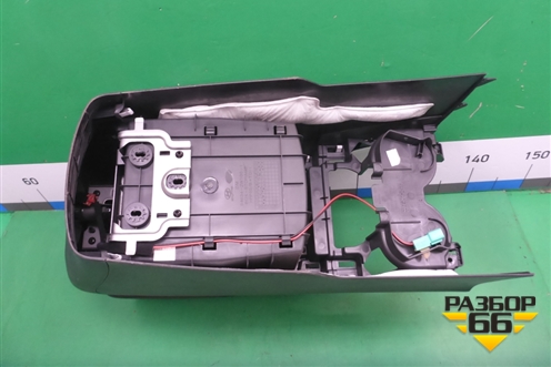 Подлокотник (846342W100) для Hyundai Grand Santa Fe с 2012-2018г