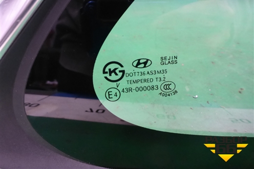 Стекло глухое правое для Hyundai Grand Santa Fe с 2012-2018г