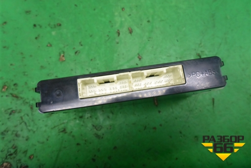 Блок электронный (управления бортовой сетью) (8969060050) для Toyota Land Cruiser Prado(150) с 2009г