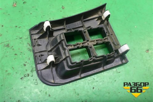 Рамка под кнопки (5548060281) для Toyota Land Cruiser Prado(150) с 2009г
