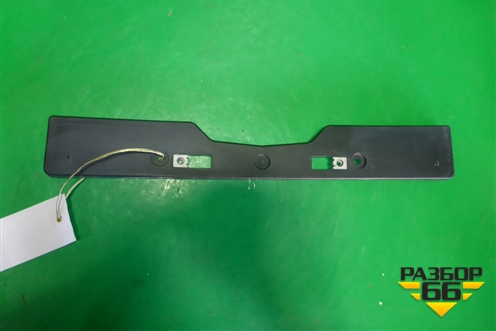 Рамка под номер (5211442120) для Toyota Rav-4 с 2012-2019г