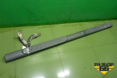 Подножка левая (96101ZP10A) для Nissan Navara (D40) с 2005-2015г (Навара)