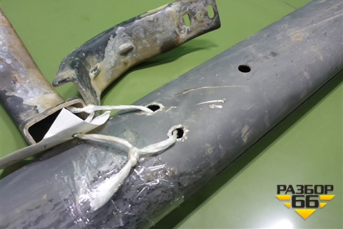 Подножка левая (96101ZP10A) для Nissan Navara (D40) с 2005-2015г (Навара)