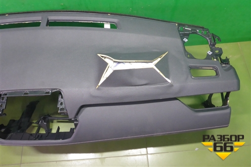 Торпедо под AIR BAG без AIR BAG (554030R060) для Toyota Rav-4 с 2018г