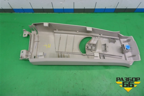 Обшивка стойки центральная верхняя левая (6242012060) для Toyota Corolla (E15) с 2006-2013г