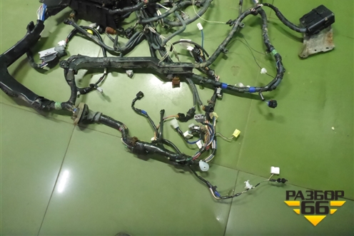 Проводка подкапотная для Toyota Corolla (E15) с 2006-2013г