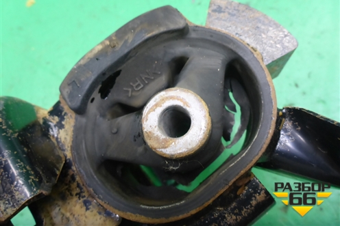 Опора КПП левая для Toyota Corolla (E15) с 2006-2013г