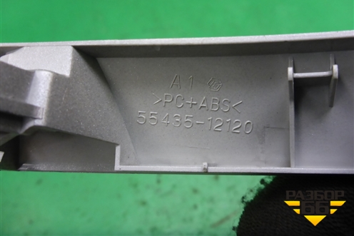 Накладка на торпедо (центральная правая) (5543512120) для Toyota Corolla (E15) с 2006-2013г