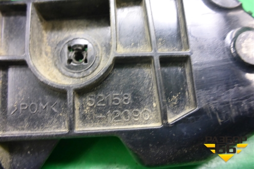 Кронштейн заднего бампера левый (5215812090) для Toyota Corolla (E15) с 2006-2013г
