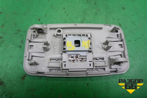 Плафон салонный центральный для Toyota Corolla (E15) с 2006-2013г