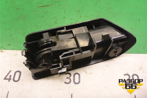 Ручка открывания багажника и лючка бензобака для Toyota Corolla (E15) с 2006-2013г