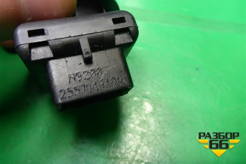 Переключатель регулировки зеркал (255704649R) для VAZ XRAY с 2016г