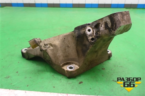Кронштейн двигателя (4.0л M177) (A1772238600) для Mercedes Benz C-Klass W205 с 2014г