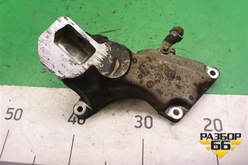 Кронштейн двигателя (4.0л M177) (A1772238600) для Mercedes Benz C-Klass W205 с 2014г