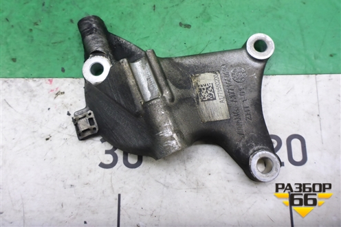 Кронштейн генератора (4.0л M177) (A1771550200) для Mercedes Benz C-Klass W205 с 2014г