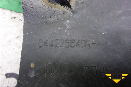 Кронштейн подрамника правый (передний) (544228640R) для VAZ XRAY с 2016г