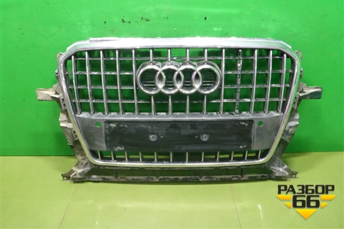Решетка радиатора (после 2012г под парктроник) (8R0853651AB) для Audi Q5 c 2008-2017г