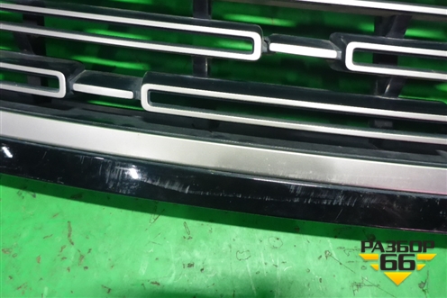 Решетка радиатора (M8E28200A LR153210) для Land Rover Range Rover 5 с 2021г