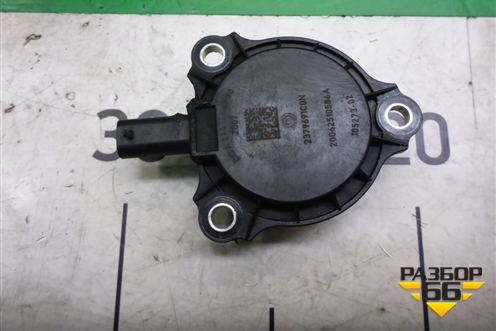 Клапан электромагнитный изменения фаз ГРМ (4.0л M177) (A2761560790) для Mercedes Benz C-Klass W205 с 2014г