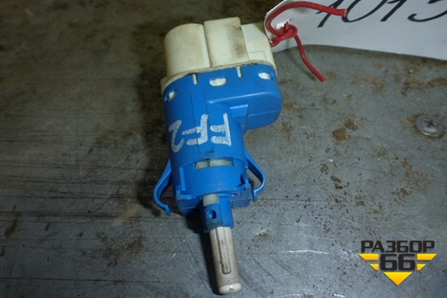 Датчик включения стопсигнала (3M5T9C872AC) для Ford Focus 2 с 2008-2011г