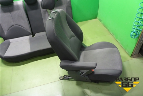 Сиденья комплект (хетчбэк) для Kia Rio с 2005-2011г