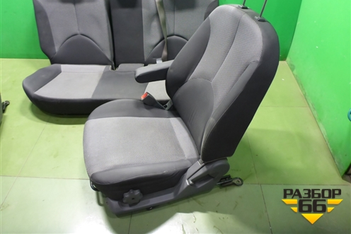 Сиденья комплект (хетчбэк) для Kia Rio с 2005-2011г