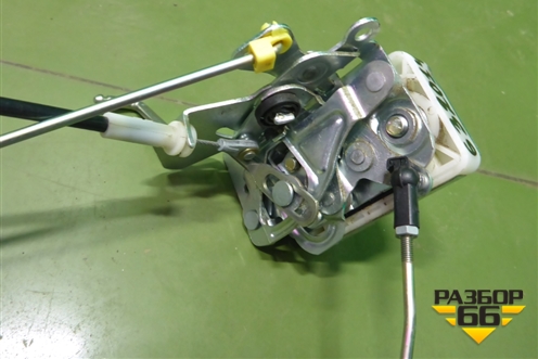 Замок двери левой  (WG1642340012) для Howo HW76