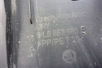Обшивка двери багажника (верхняя) (5L6867605B) для Skoda Yeti с 2009г