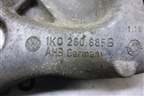 Кронштейн компрессора кондиционера (1.4л CAX) (1K0260885B) для Skoda Yeti с 2009г