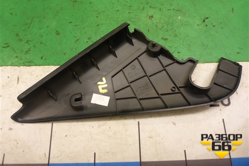 Накладка двери передней левой уголок (5L0837973) для Skoda Yeti с 2009г