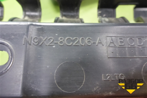 Кронштейн заднего бампера (N9X28C206A) для Land Rover Range Rover 5 с 2021г