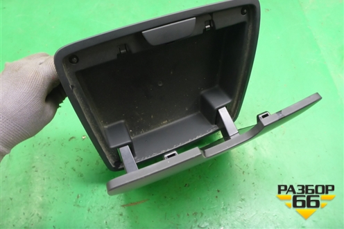 Бардачок (верхний) (5L0857096) для Skoda Yeti с 2009г