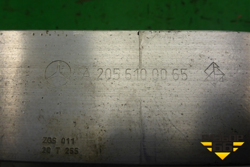 Кронштейн (A2055100065) для Mercedes Benz C-Klass W205 с 2014г
