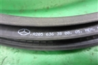 Уплотнитель двери правой (купе) (A2056363800) для Mercedes Benz C-Klass W205 с 2014г
