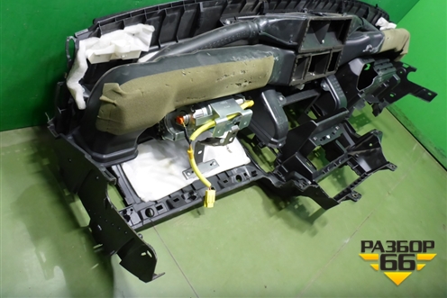 Торпедо с AIR BAG для Mitsubishi Pajero/Montero с 2007г