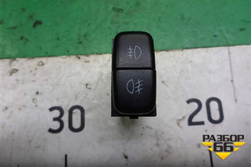 Кнопка включения ПТФ для Mitsubishi Pajero/Montero с 2007г