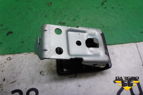 Ручка открывания лючка бензобака для Mitsubishi Pajero/Montero с 2007г