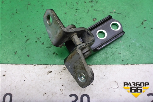 Петля двери задней правой нижняя для Mitsubishi Pajero/Montero с 2007г