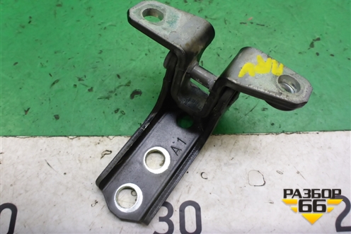 Петля двери передней правой верхняя для Mitsubishi Pajero/Montero с 2007г