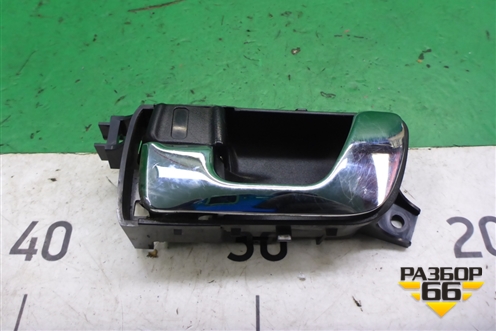 Ручка внутренняя двери передней левой (MR432271) для Mitsubishi Pajero/Montero с 2007г