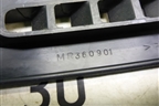 Дефлектор воздушный (MR360901) для Mitsubishi Pajero/Montero с 2007г