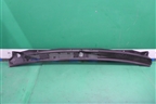 Решетка стеклоочистителей (MR416416) для Mitsubishi Pajero/Montero с 2007г