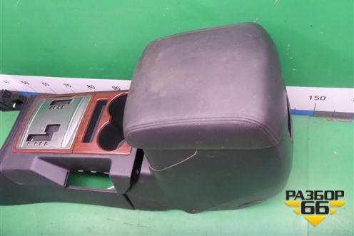 Подлокотник для Mitsubishi Pajero/Montero с 2007г