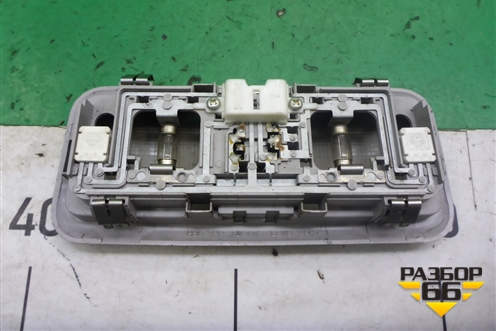 Плафон салонный передний для Mitsubishi Pajero/Montero с 2007г