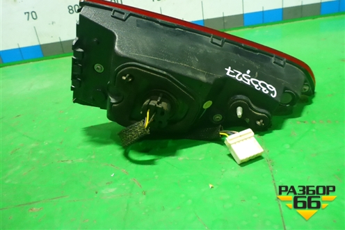 Фонарь задний внутренний правый (7057019100) для Geely Tugella с 2019г