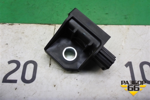 Датчик AIR BAG (8651A068) для Mitsubishi Pajero/Montero с 2007г